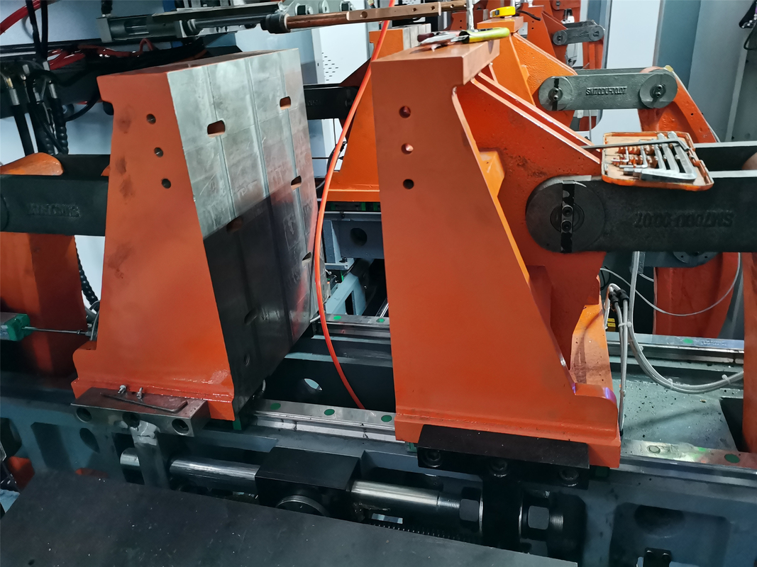 4 Head HDPE Blow Moulding Machine